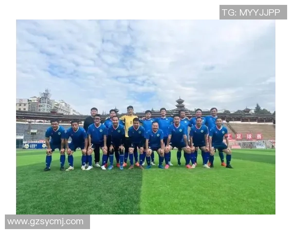 庄明足球:探索足球的魅力与团队精神的完美结合之旅 庄明足球:探索足球的魅力与团队精神的完美结合之旅