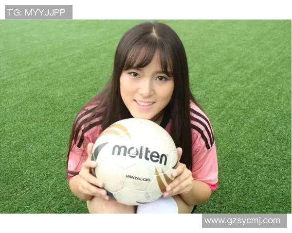 英超十大美女足球宝贝盘点她们的魅力与风采让你爱上足球的另一面 英超十大美女足球宝贝盘点她们的魅力与风采让你爱上足球的另一面