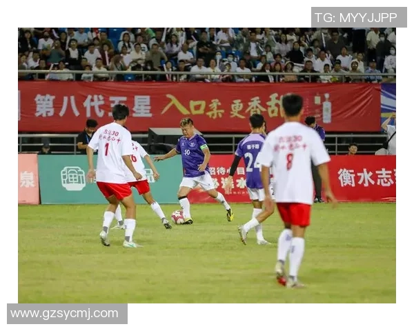 足球洗脚的独特魅力与文化内涵探讨让我们重新认识这项运动的深层次价值 足球洗脚的独特魅力与文化内涵探讨让我们重新认识这项运动的深层次价值