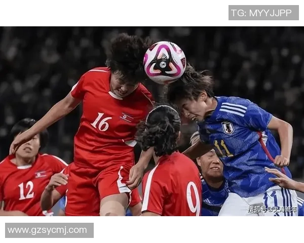 青春活力足球女生展现运动魅力与团队精神的精彩瞬间